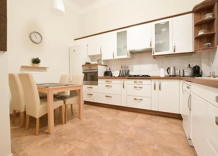 Standard Apartment By Hi5 - St. King Street 16.